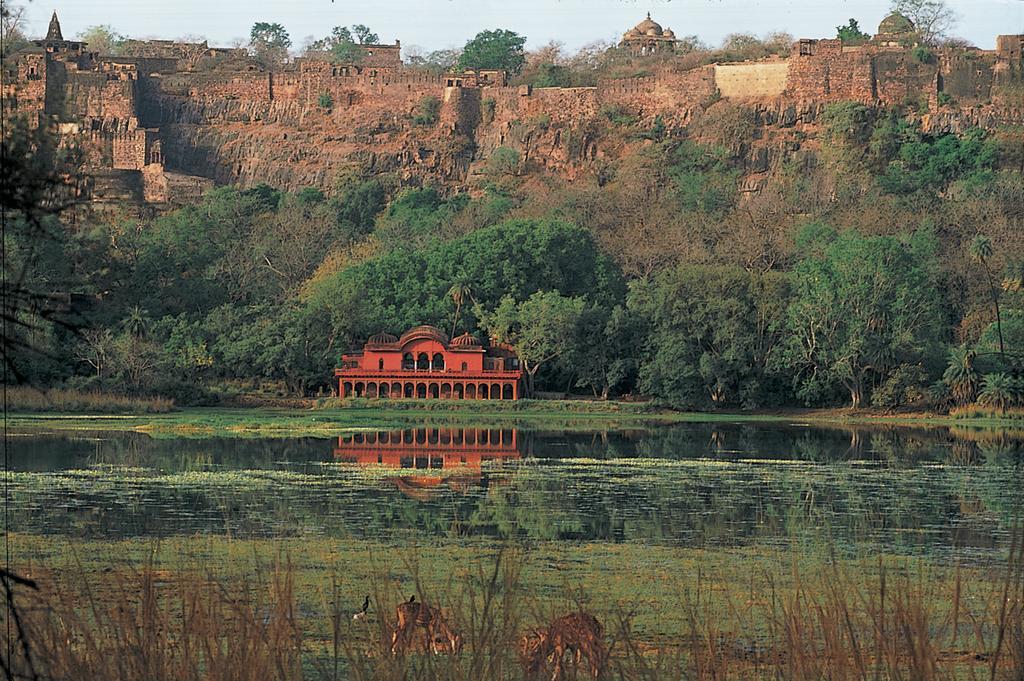 The Oberoi Vanyavilas Wildlife Resort, Ranthambhore Савай-Мадгопур Зручності фото